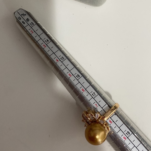 South Sea Pearl Set on 18K Bangkok Gold with Cubic Zirconian - Picture 7 of 7